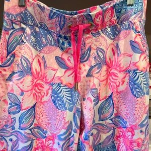 Lilly jogger size medium